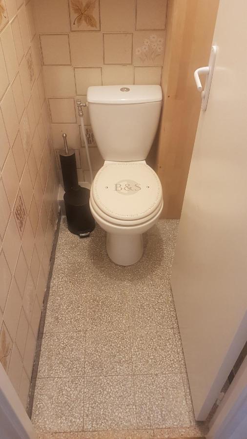 New Cheap Private Room, Kitchen , Overwieuw Sea,Tram On Spot, 12 Minutes From Nice Train Station With Tram , Beach In 17 Min Tram , Chambre Privee Pas Cher, Cuisine Equipee , Tram Sur Place, Apercu Mer, 12 Min De La Gare De Nice Avec Le Tram, 17 Min מראה חיצוני תמונה