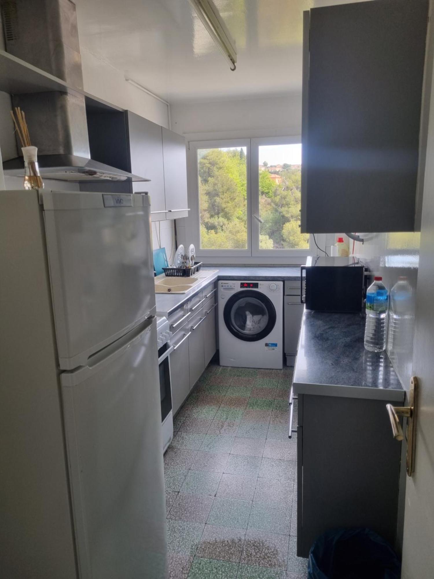 New Cheap Private Room, Kitchen , Overwieuw Sea,Tram On Spot, 12 Minutes From Nice Train Station With Tram , Beach In 17 Min Tram , Chambre Privee Pas Cher, Cuisine Equipee , Tram Sur Place, Apercu Mer, 12 Min De La Gare De Nice Avec Le Tram, 17 Min מראה חיצוני תמונה